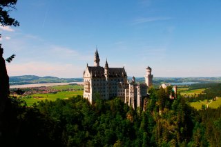 neuschwanstein-castle_pixabay_viralspeed.jpg