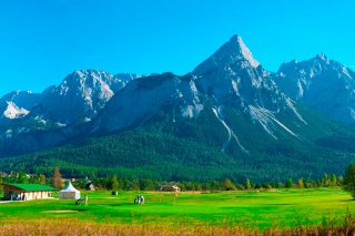 golf-panorama_Tiroler_Zugspitz_Arena_ANiederstrasser.jpg