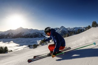 skifahren-foto-dominic-ebenbichler_tvbmayrhofen_.jpg