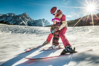 mutter-tochter-fahren_Tiroler_Zugspitz-Arena_CJorda.jpg